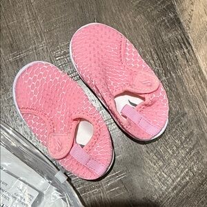 New Kids Pink Slip-On Mesh Swim Shoes 12-18M